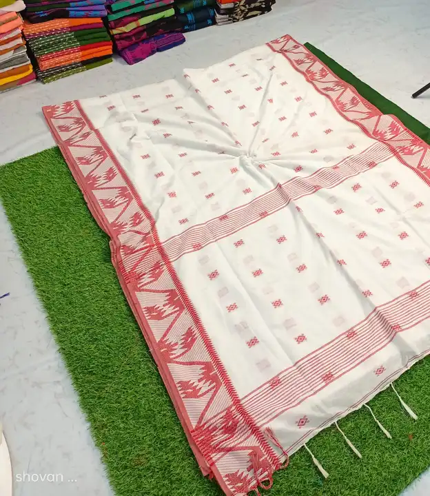 New design  handloom saree uploaded by business on 4/8/2023