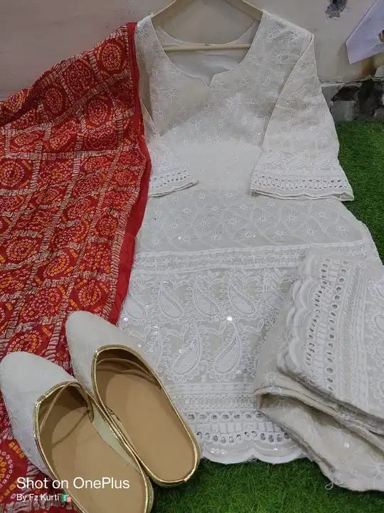 Cotton Kurti with Pent Dupatta set Jutti. uploaded by Divyanshi fashion on 4/8/2023
