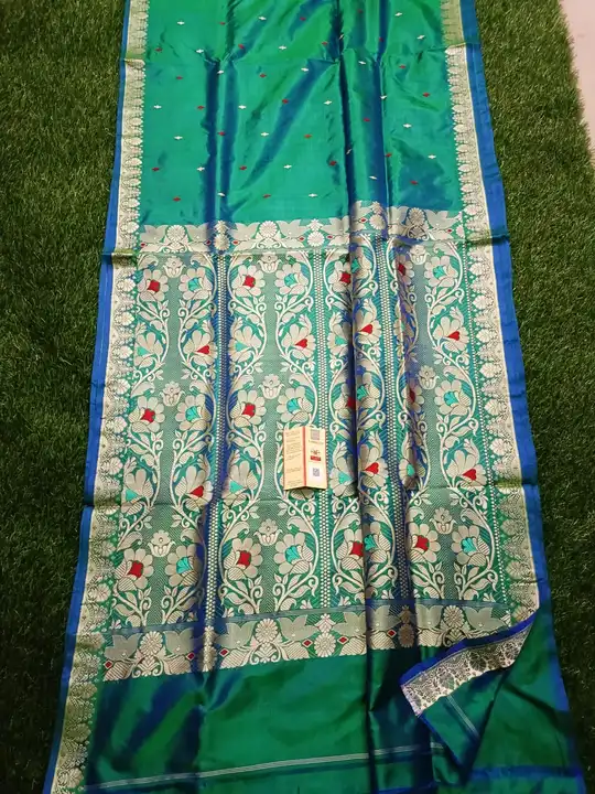 Handloom pure kataan banarasi with Resam thread work & Minakari uploaded by Ayesha Fabrics on 4/8/2023