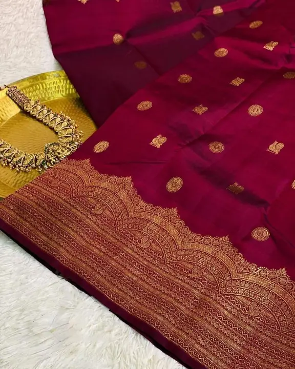 Beautiful banarasi silk saree  uploaded by business on 4/8/2023