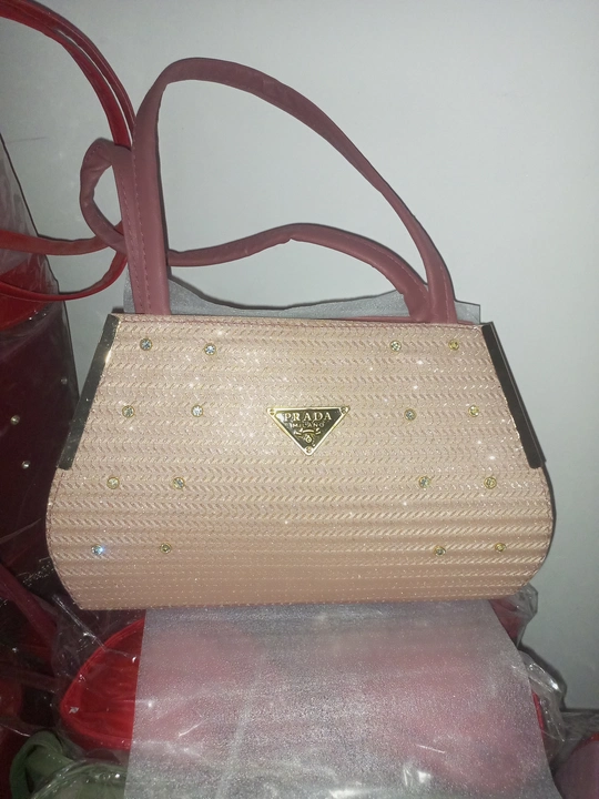 Lovely purse  uploaded by Siddiqui pers collection on 4/8/2023