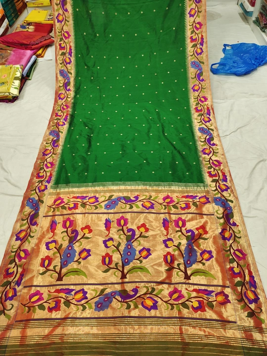 Paithani Borket handmade saree  uploaded by Nathanand paithani on 4/9/2023
