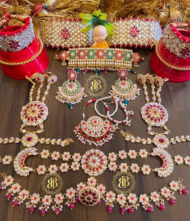 Rajputi jewellery uploaded by 𝙍𝙖𝙟𝙥𝙪𝙩𝙞 𝙥𝙤𝙨𝙝𝙖𝙠 on 4/9/2023