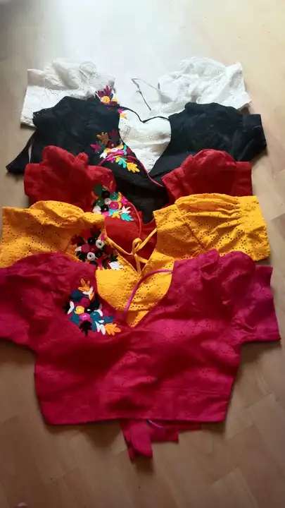 Hakoba blouse  uploaded by Babli store on 4/9/2023