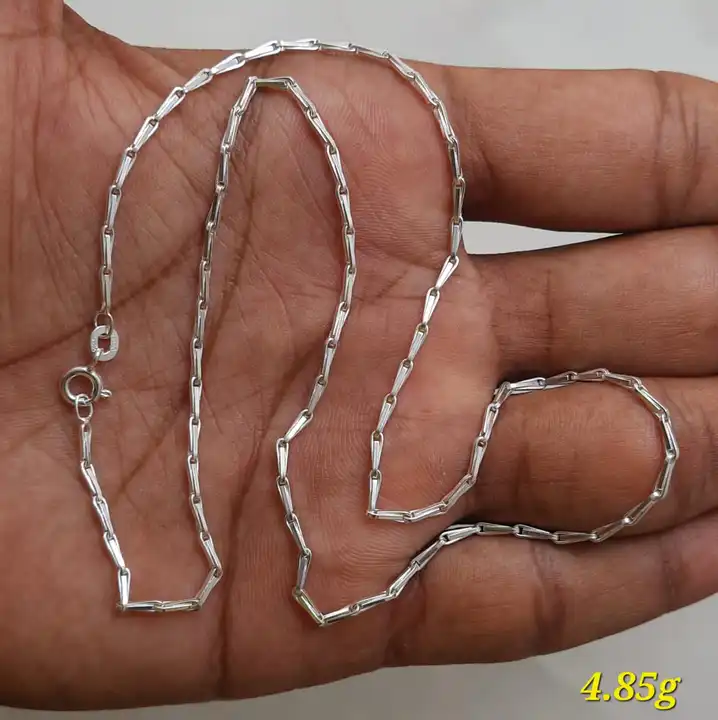 Silver chains  uploaded by The Flint gems on 4/9/2023