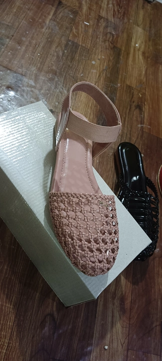 Product uploaded by Golden Footwer 👡🥿👠 on 4/9/2023