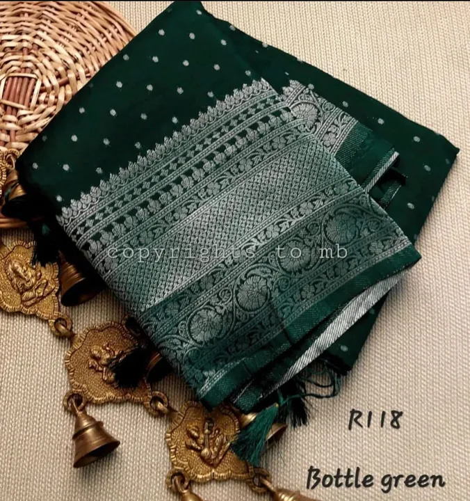 Banarsi warm silk saree uploaded by Thizarat fabrics on 4/9/2023