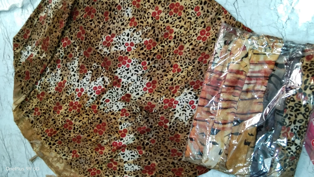Reyon Dupatta 2 mtr 42 panah uploaded by business on 4/9/2023