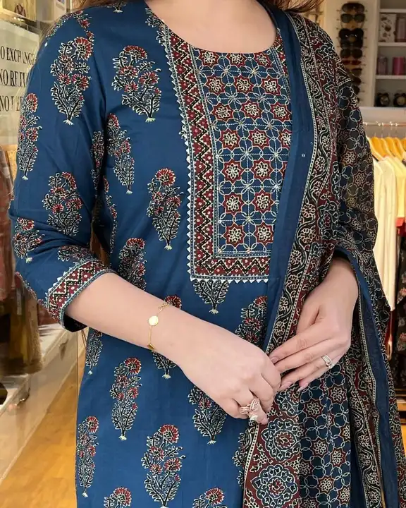*S TO 3XL,Cotton Printed Kurti with Printed pant and printed dupptta uploaded by Online Ladies Dresses on 4/10/2023