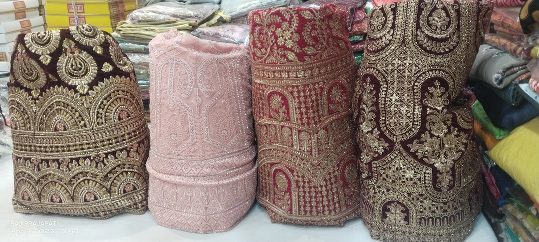Velvet and net gagra uploaded by Vishnu Laxmi Textiles on 4/10/2023