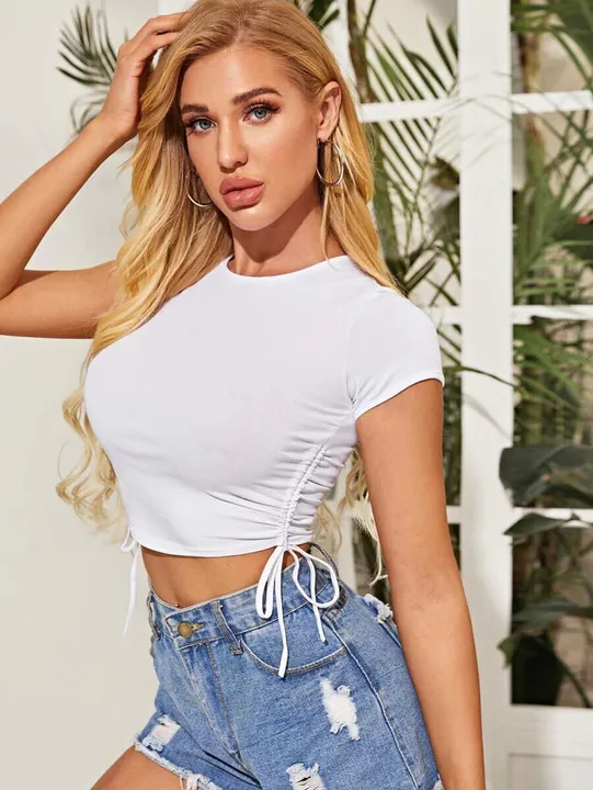 Crop top uploaded by P.p & sons on 4/10/2023