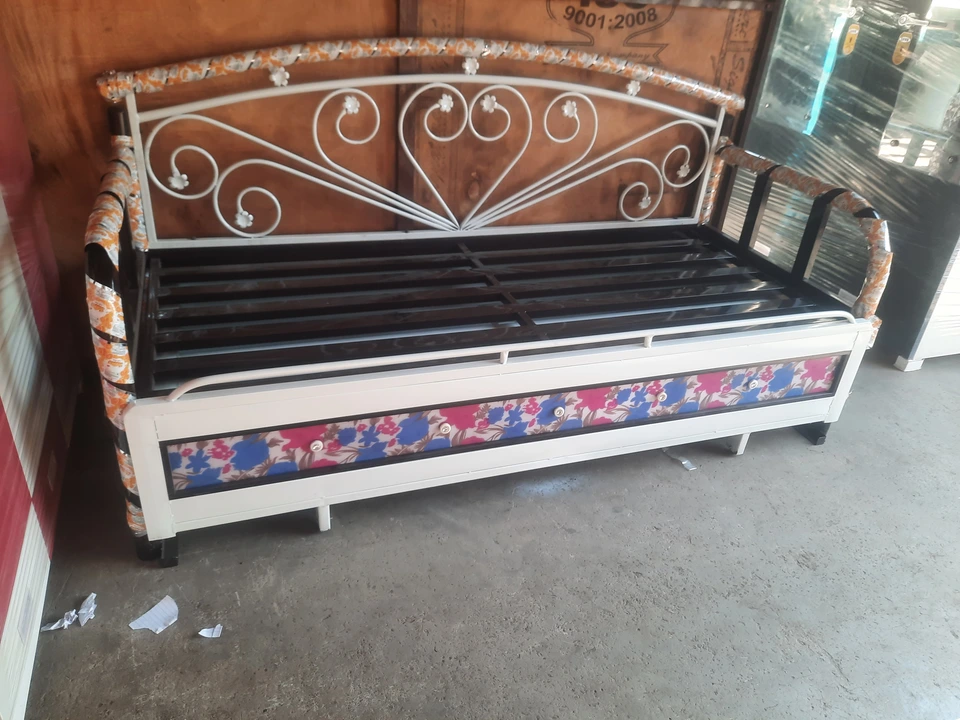 New sofa com bed uploaded by Kmc furniture work on 4/10/2023