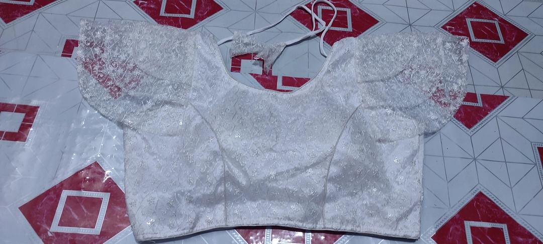 Dali 3 layer blouse  uploaded by Majumder ladies corner on 4/10/2023