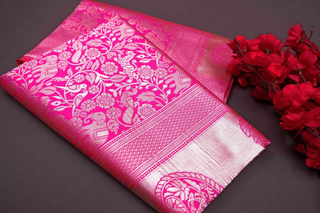 Rich pallu with allover flower design saree  uploaded by DHANANJAY CREATIONS on 4/10/2023