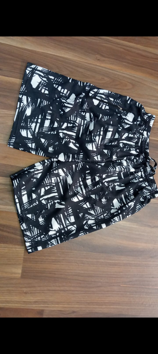 Matty print shorts uploaded by Misba garments on 4/10/2023