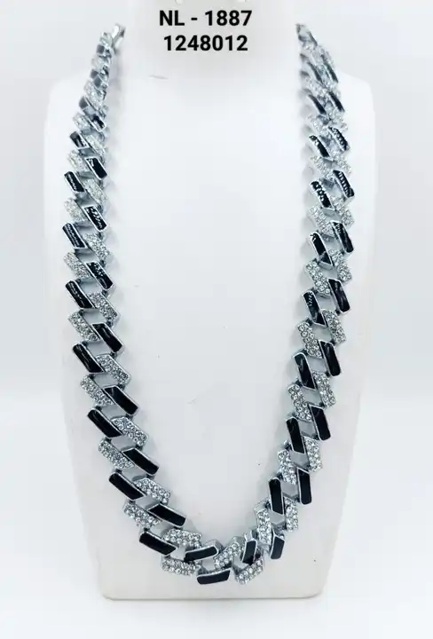 MC STAN diamond chain  uploaded by business on 4/10/2023