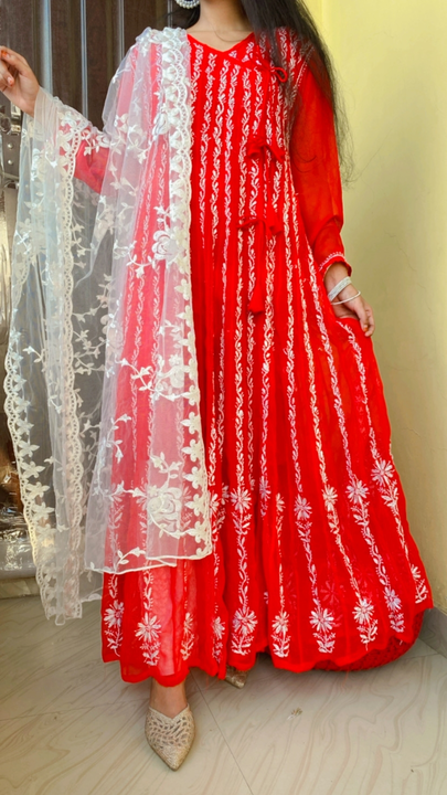 Post image I want 1-10 pieces of Kurti at a total order value of 2000. Please send me price if you have this available.