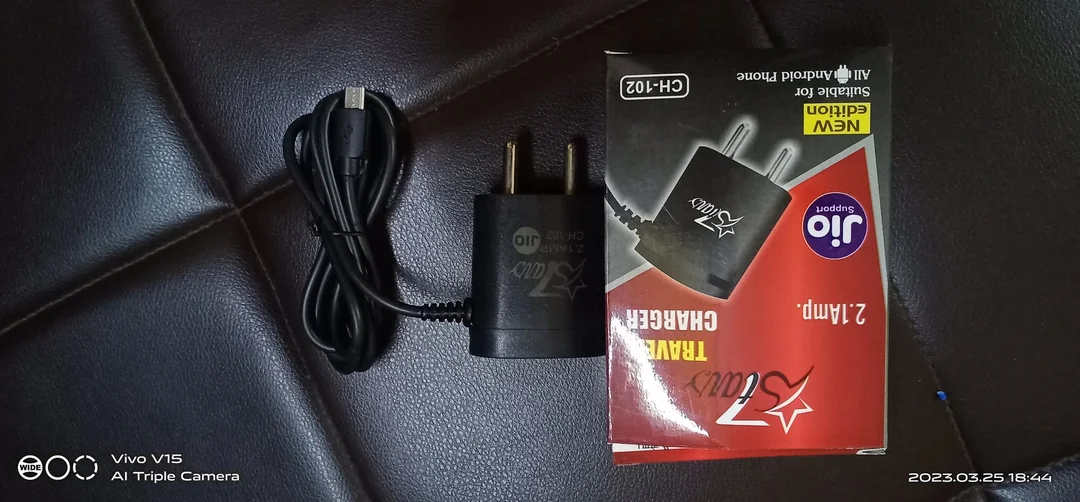 Jio Charger uploaded by  WHOLESELLER  on 4/11/2023