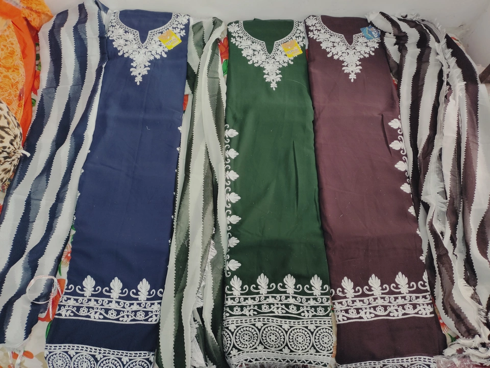 Pakistani suits  uploaded by Sahira fashion on 4/11/2023