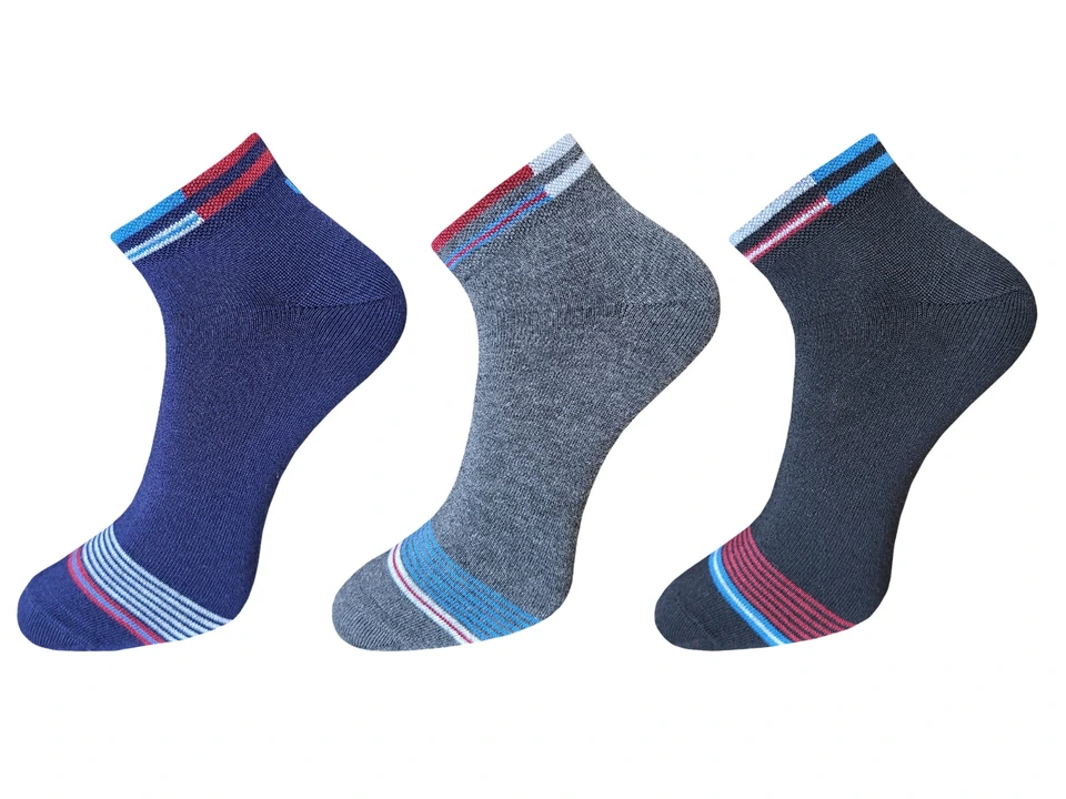 USOXO socks elley strip  uploaded by NEXTVIEW APPAREL LLP on 4/11/2023