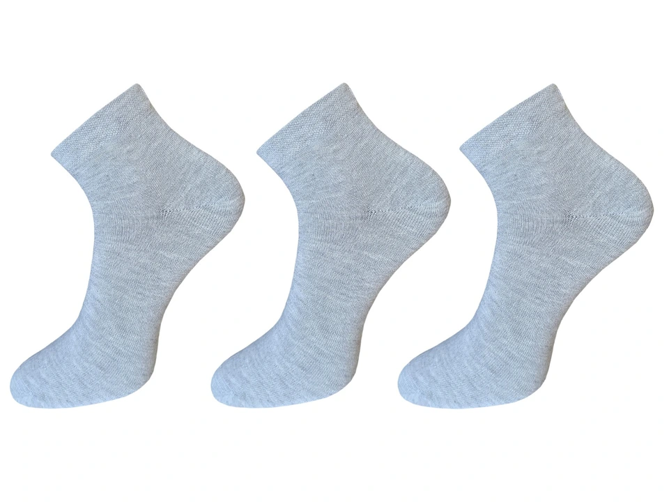 USOXO socks Neo light grey uploaded by NEXTVIEW APPAREL LLP on 4/11/2023