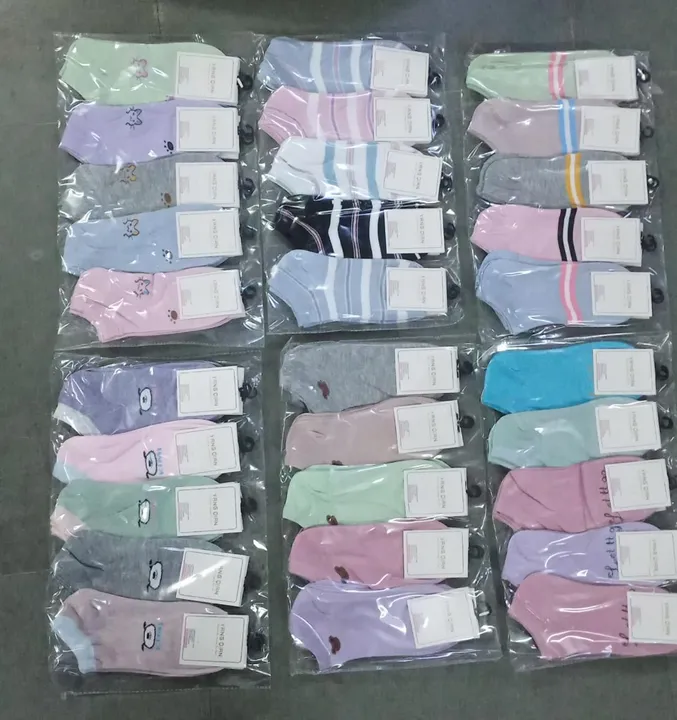 Ladies ankel sneaker socks uploaded by M.K. Enterprises on 4/11/2023