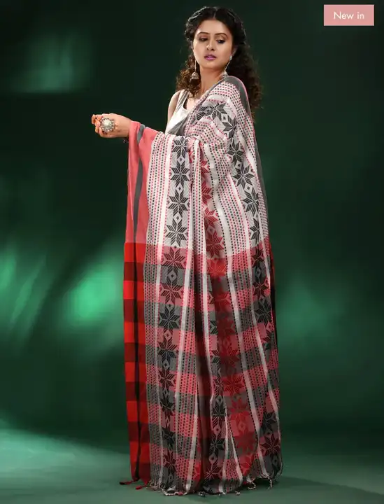 Khadi cotton handloom saree with bp uploaded by Roy sharee center on 4/11/2023