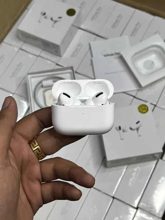 Apple AIRPODS Pro uploaded by Deluxe Digi  on 4/12/2023
