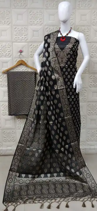 Banarsi suit uploaded by Sana silk sarees on 4/12/2023