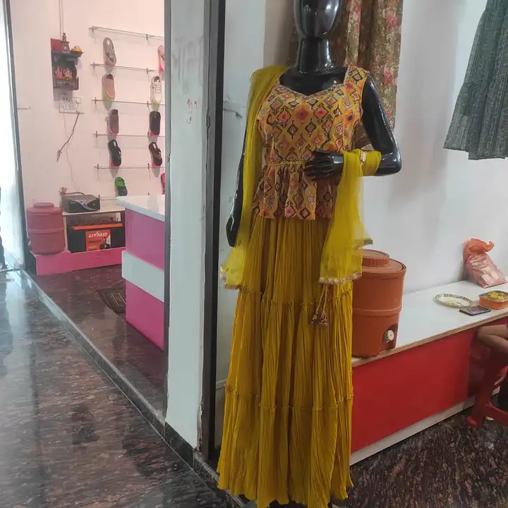 Crop top with skirt and dupatta uploaded by New style hub on 4/12/2023
