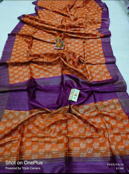 Product uploaded by SUMAN HANDLOOM on 4/13/2023