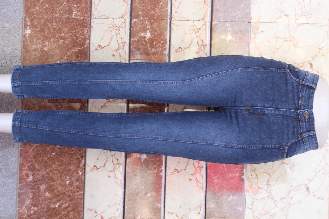 Rich mom fir denim jeans  uploaded by Maya trends on 4/13/2023