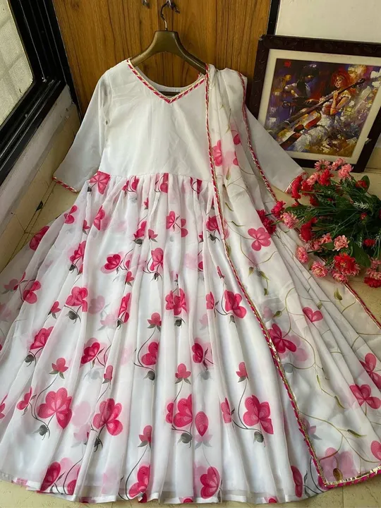 Suit anarkali uploaded by Aaradhya fashion on 4/13/2023