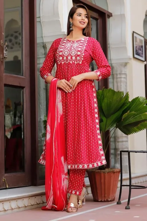 Fency drsinger reyon kurti pent dupatta set uploaded by Maa enterprise on 4/13/2023