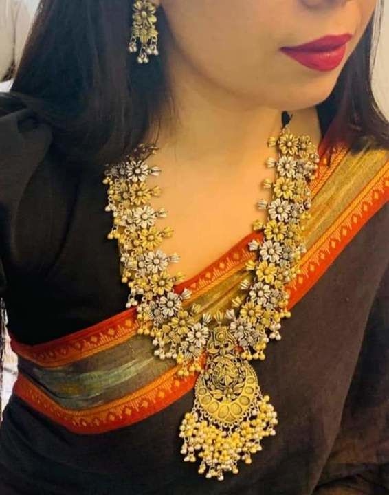 Dual Tone Heavy Neckpiece with Earings uploaded by business on 3/4/2021