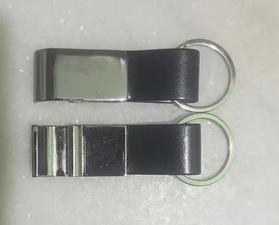 Post image I want 1000 pieces of Key chain  at a total order value of 5000. I am looking for Key chain price please . Please send me price if you have this available.