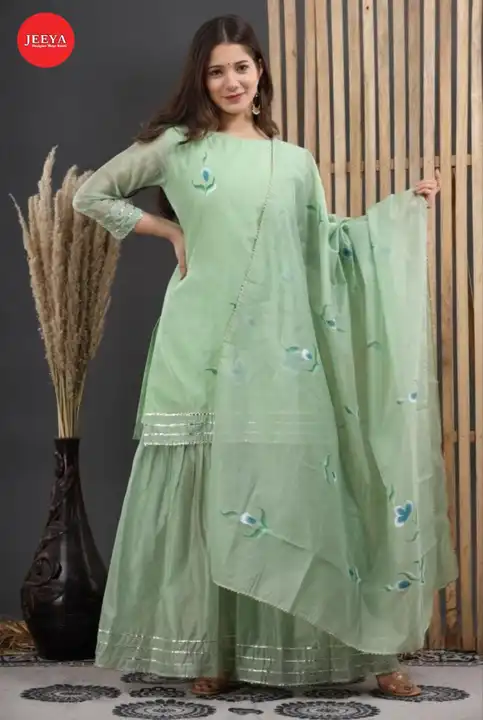 Product uploaded by Nuzhat dresses vadodara  on 4/13/2023