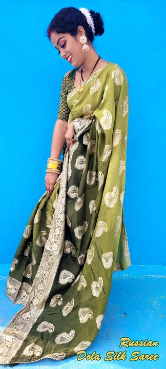 Super new design launch👉👉pure rasien banrshi dola silk fabric👉banrshi zari border👉banrshi. Havey uploaded by Gotapatti manufacturer on 4/14/2023