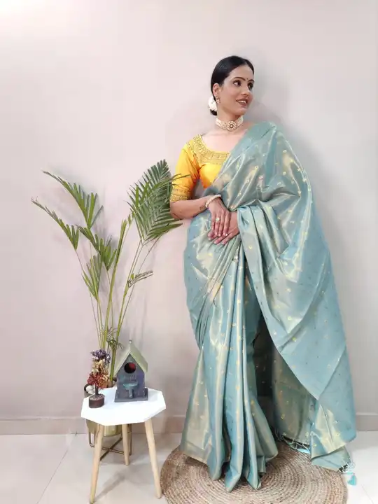 New arrived

Uppada cotton tissue saree having tussles in pallu and 5.50mtr cut saree. 

Blouse 👚 - uploaded by S.S. FASHION SURAT  on 4/14/2023