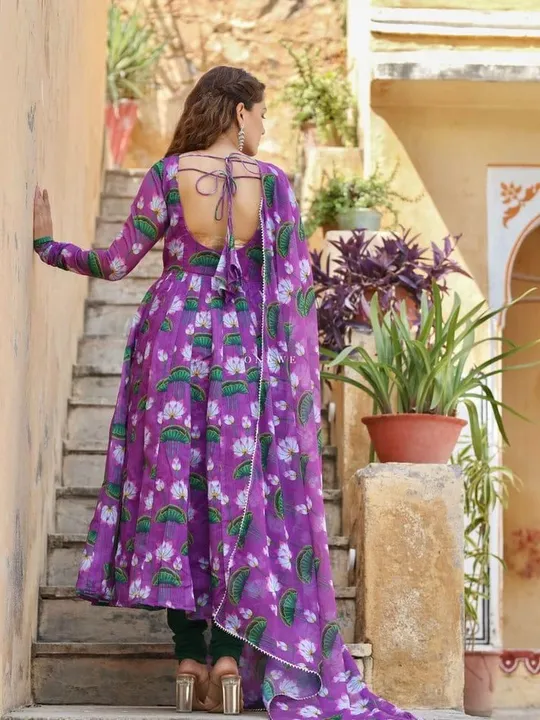 X-lady launching New 💃🏻 flower 🌸 Maxy gown with Dupatta 😍 uploaded by Fatema Fashion on 4/14/2023