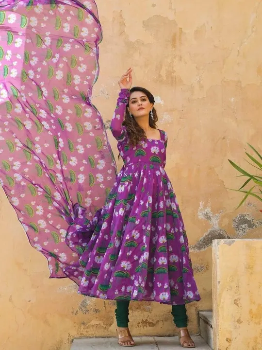 X-lady launching New 💃🏻 flower 🌸 Maxy gown with Dupatta 😍 uploaded by Fatema Fashion on 4/14/2023