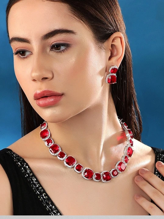 Post image Jewellery  has updated their profile picture.