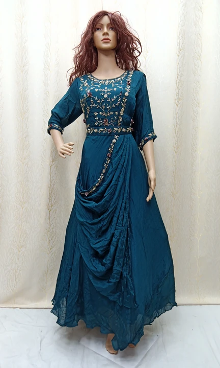 Gown uploaded by SUBHAM COLLECTION on 4/14/2023