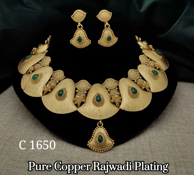 Product uploaded by Delhi Artificial Jewellery on 4/14/2023