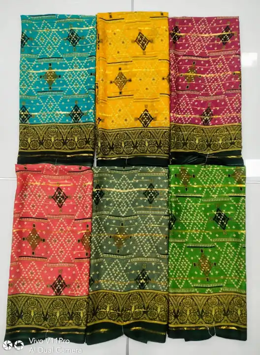 Reniyal jari poonam sarees uploaded by GKT boutique on 4/14/2023