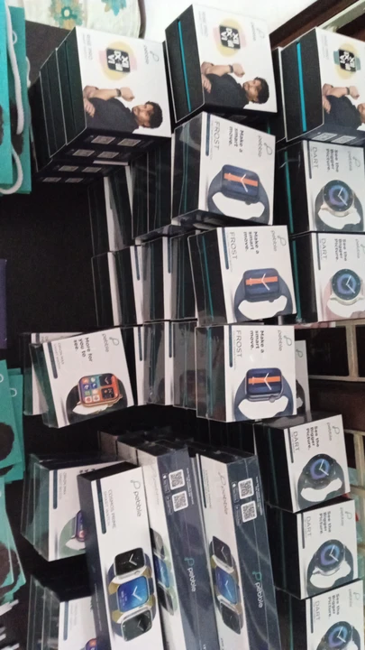 Warehouse Store Images of Smart watch
