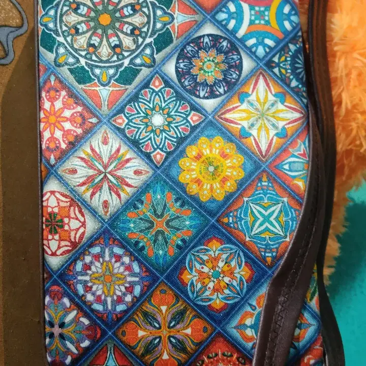 Hadiah stylish purse uploaded by SHREE ANANDESHWAR ENTERPRISES on 4/14/2023