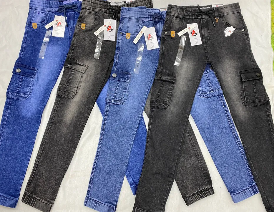 Six pocket jeans  uploaded by business on 4/15/2023