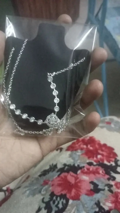 Post image I want 1-10 pieces of Jewelry at a total order value of 250. I am looking for Free sizes necklace. Please send me price if you have this available.