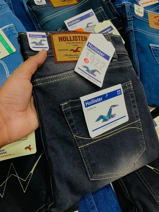 Mutli brand jeans
Levis. Holister American eagle 🦅 
Wrangler u.s polo

Size 28:30:32:34
Shades 16
M uploaded by Herrick textiles  on 4/15/2023
